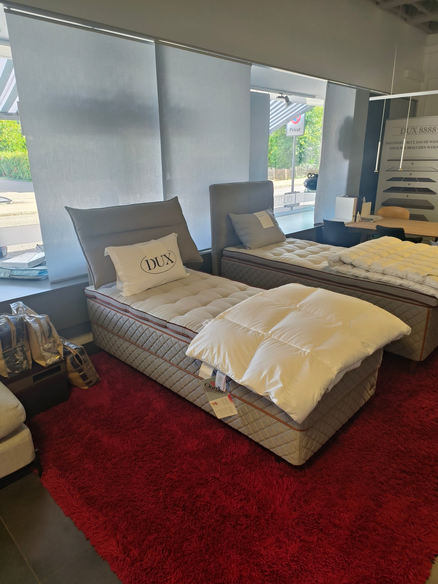 DUX Bett 5005 inkl. Pascal de Luxe Auflage ab Ausstellung 35% Rabatt