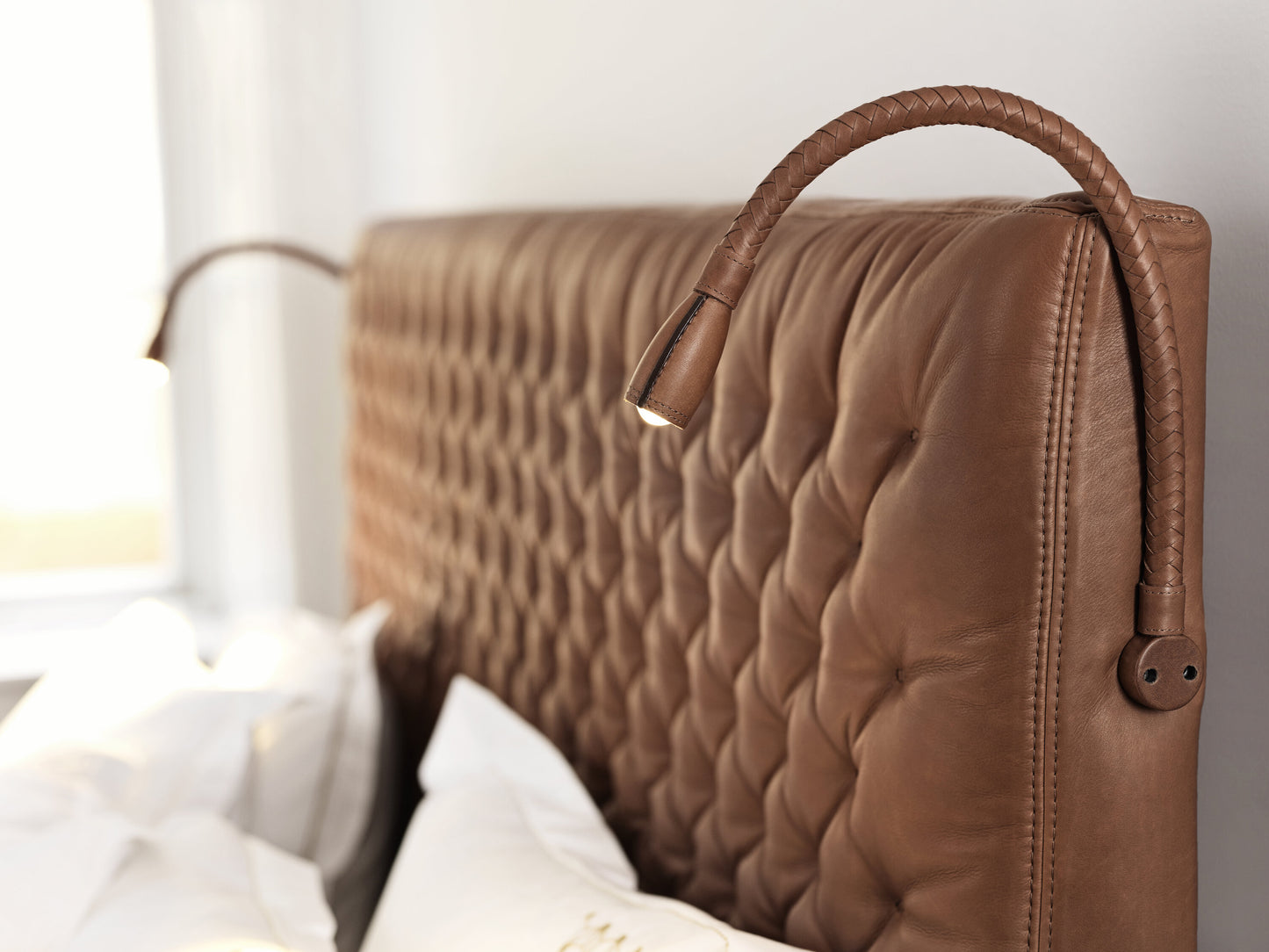 DUX Xclusive Bett 180 x 200 cm Spezialpreis ab Ausstellung 35% Rabatt