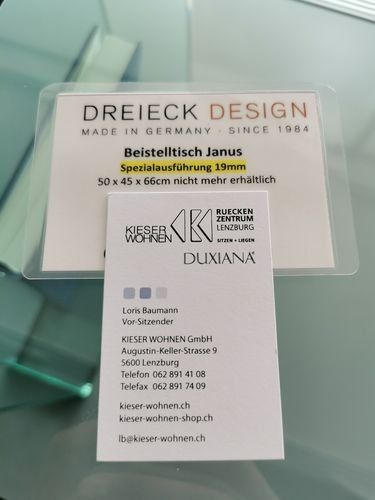 Dreieck Design Janus Beistelltisch Spezialausführung 19mm