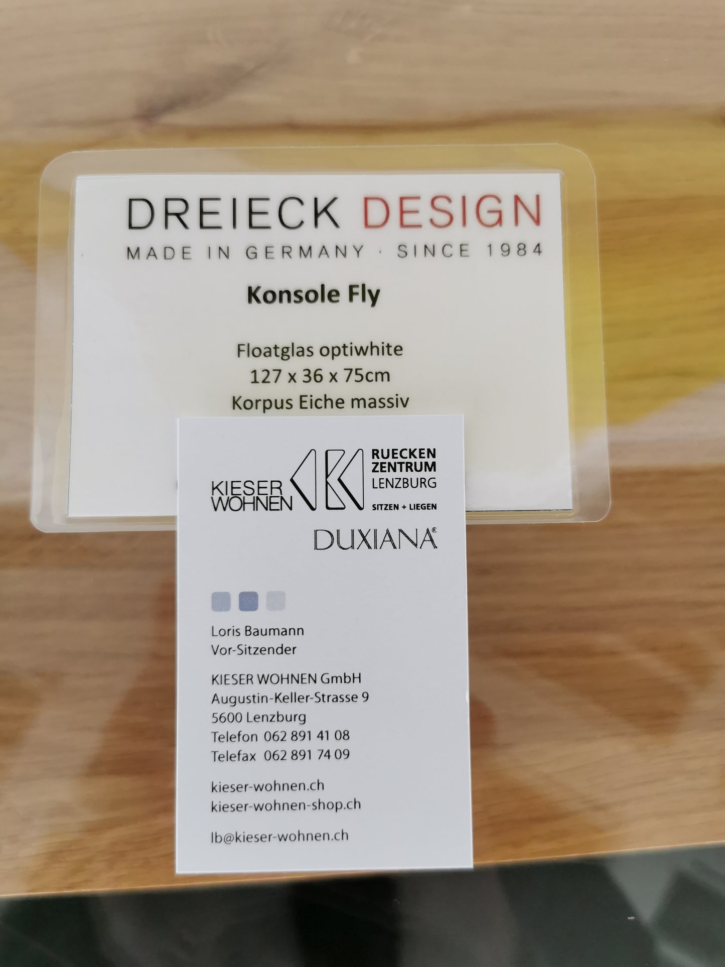 Dreieck Design Fly Konsole mit Schubladenelement Eiche Massiv Float Optiwhite